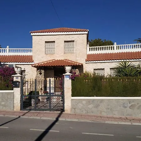 Villa Adela